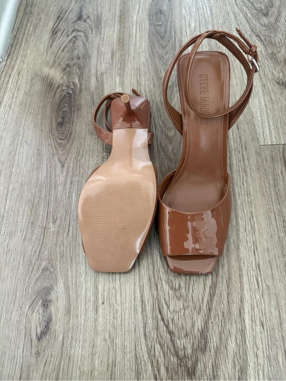 Steve Madden Cognac Patent Leather Block Heel Sandals